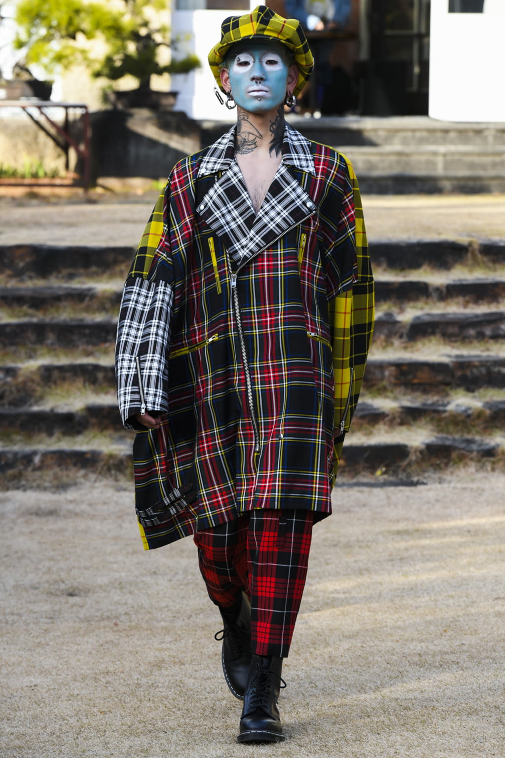 Fashion Week Paris Fall/Winter 2022 look 19 from the KIDILL collection menswear