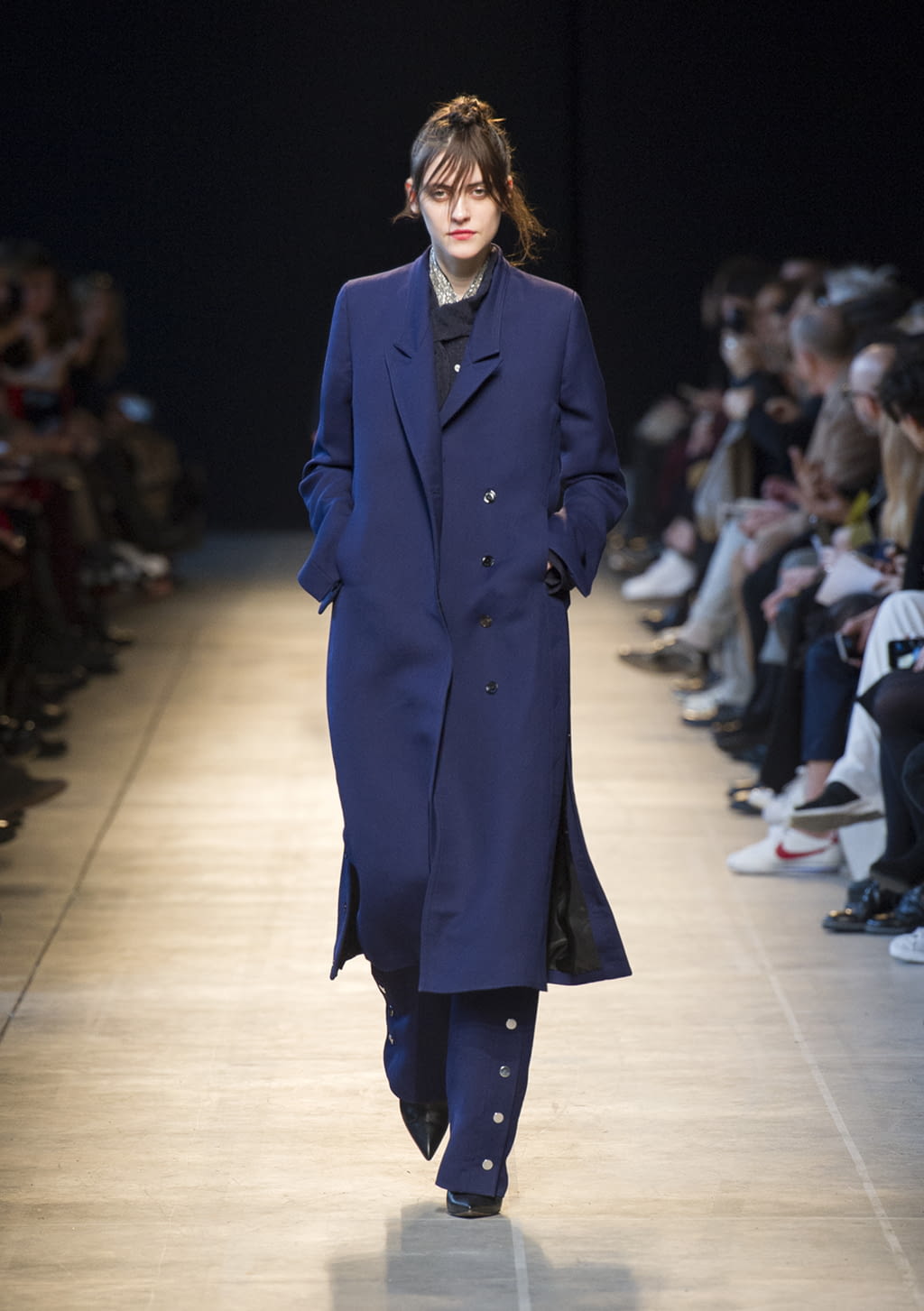 Fashion Week Milan Fall/Winter 2016 look 19 from the Costume National collection womenswear