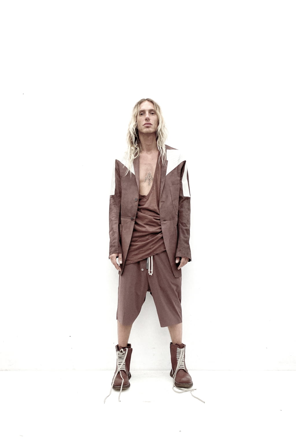 Fashion Week Paris Spring/Summer 2021 look 19 from the Rick Owens collection menswear