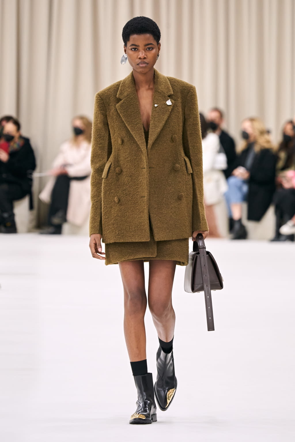 Fashion Week Milan Fall/Winter 2022 look 2 from the Jil Sander collection womenswear