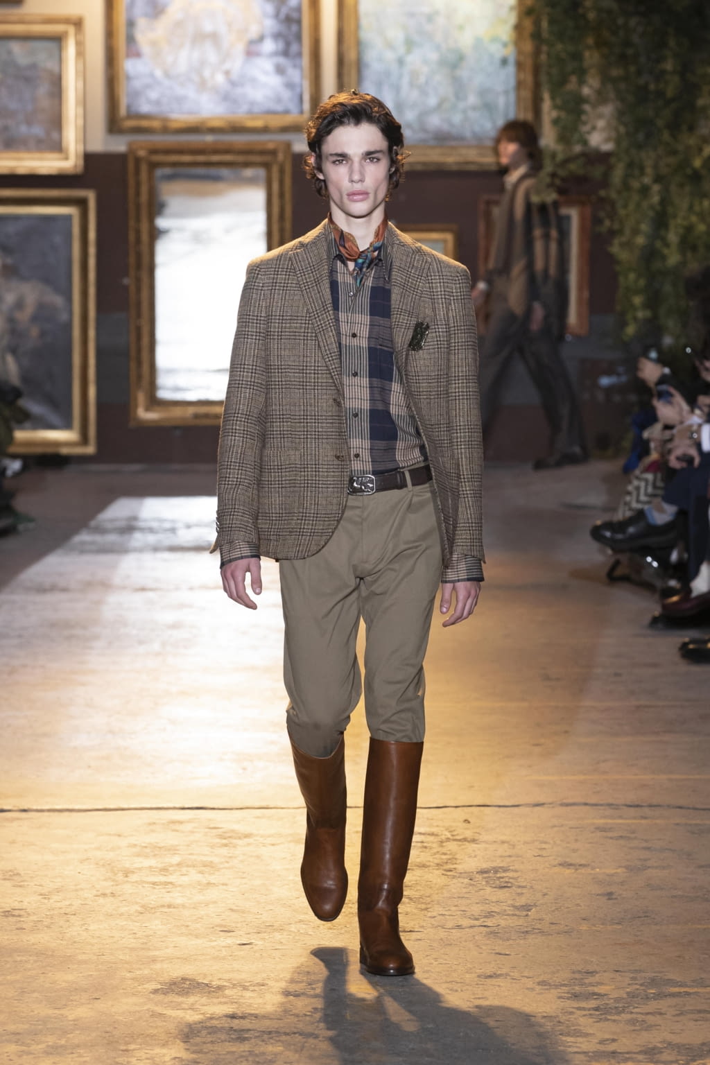 Fashion Week Milan Fall/Winter 2020 look 2 from the Etro collection menswear