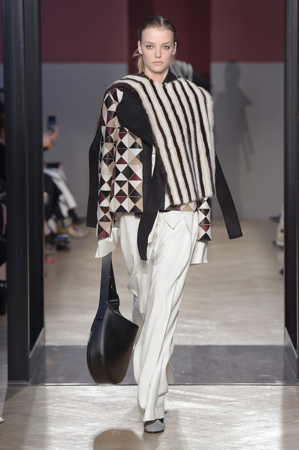 Fashion Week Milan Fall/Winter 2016 look 2 from the Sportmax collection womenswear