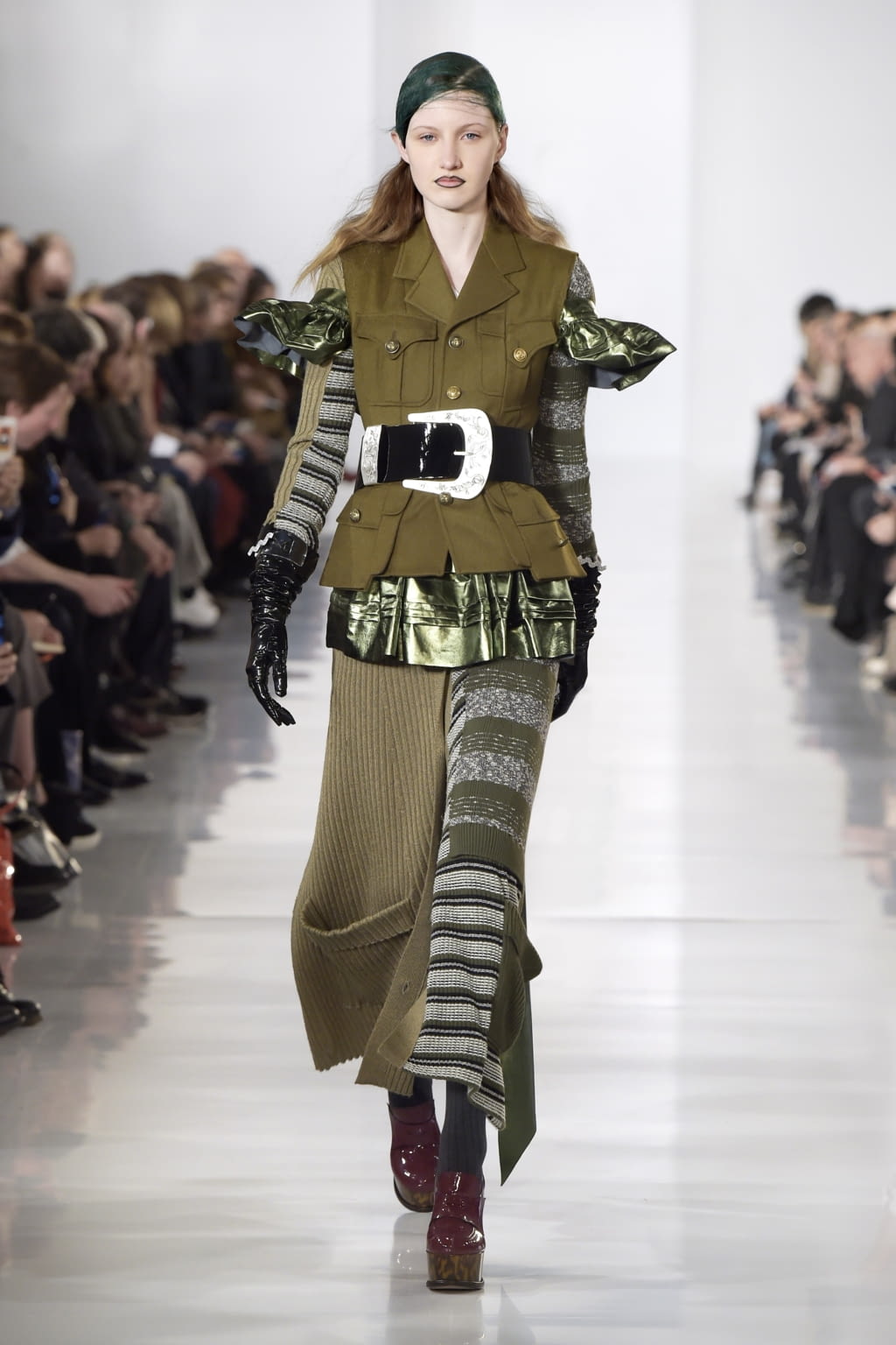Fashion Week Paris Fall/Winter 2016 look 2 from the Maison Margiela collection womenswear