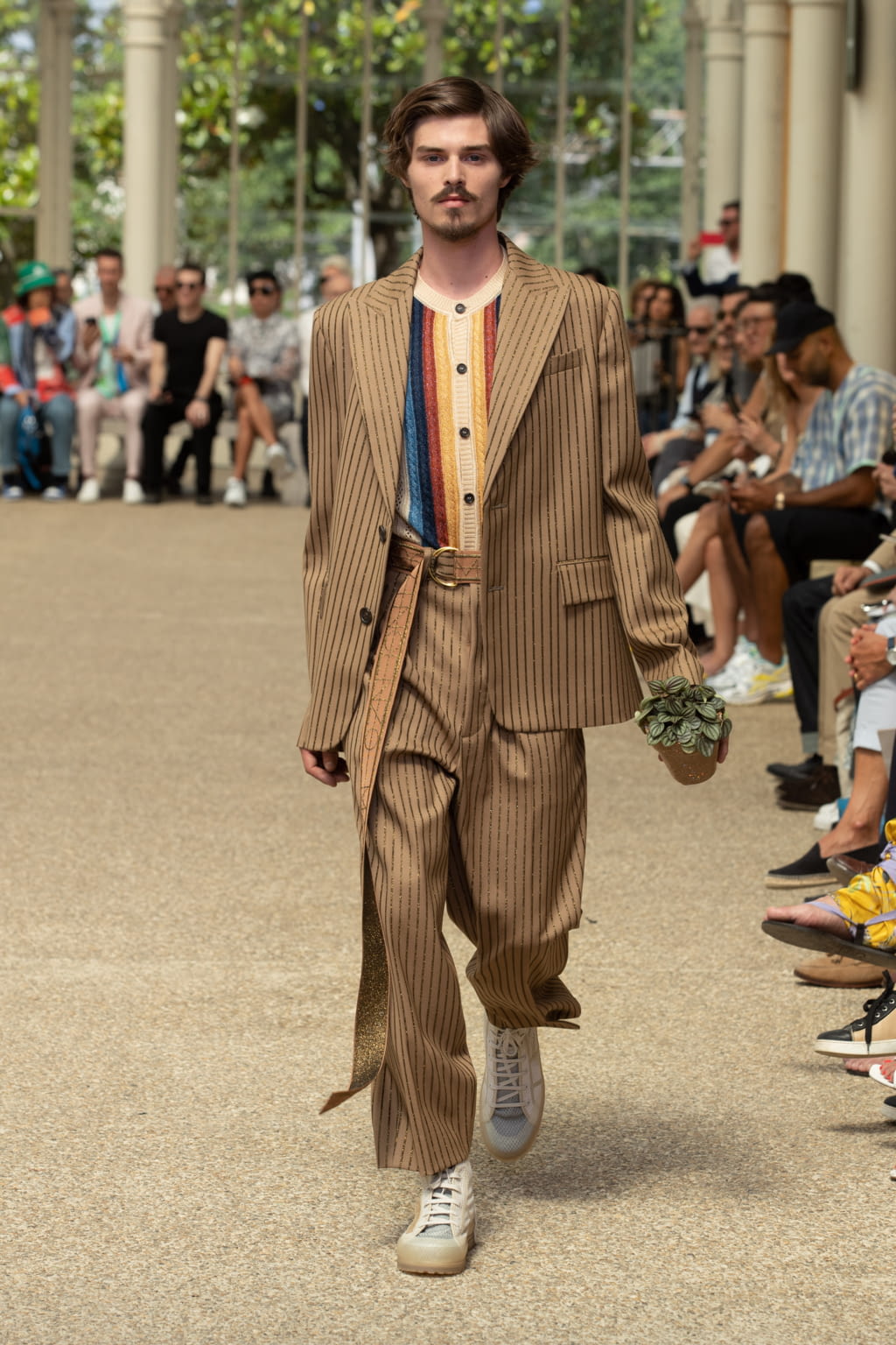 Fashion Week Florence Spring/Summer 2020 look 2 from the Marco de Vincenzo collection menswear