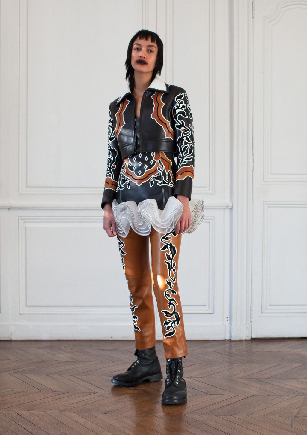 Fashion Week Paris Fall/Winter 2017 look 2 from the Hyun Mi Nielsen collection womenswear