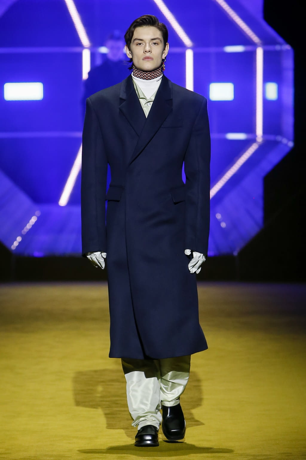 Fashion Week Milan Fall/Winter 2022 look 2 from the Prada collection 男装