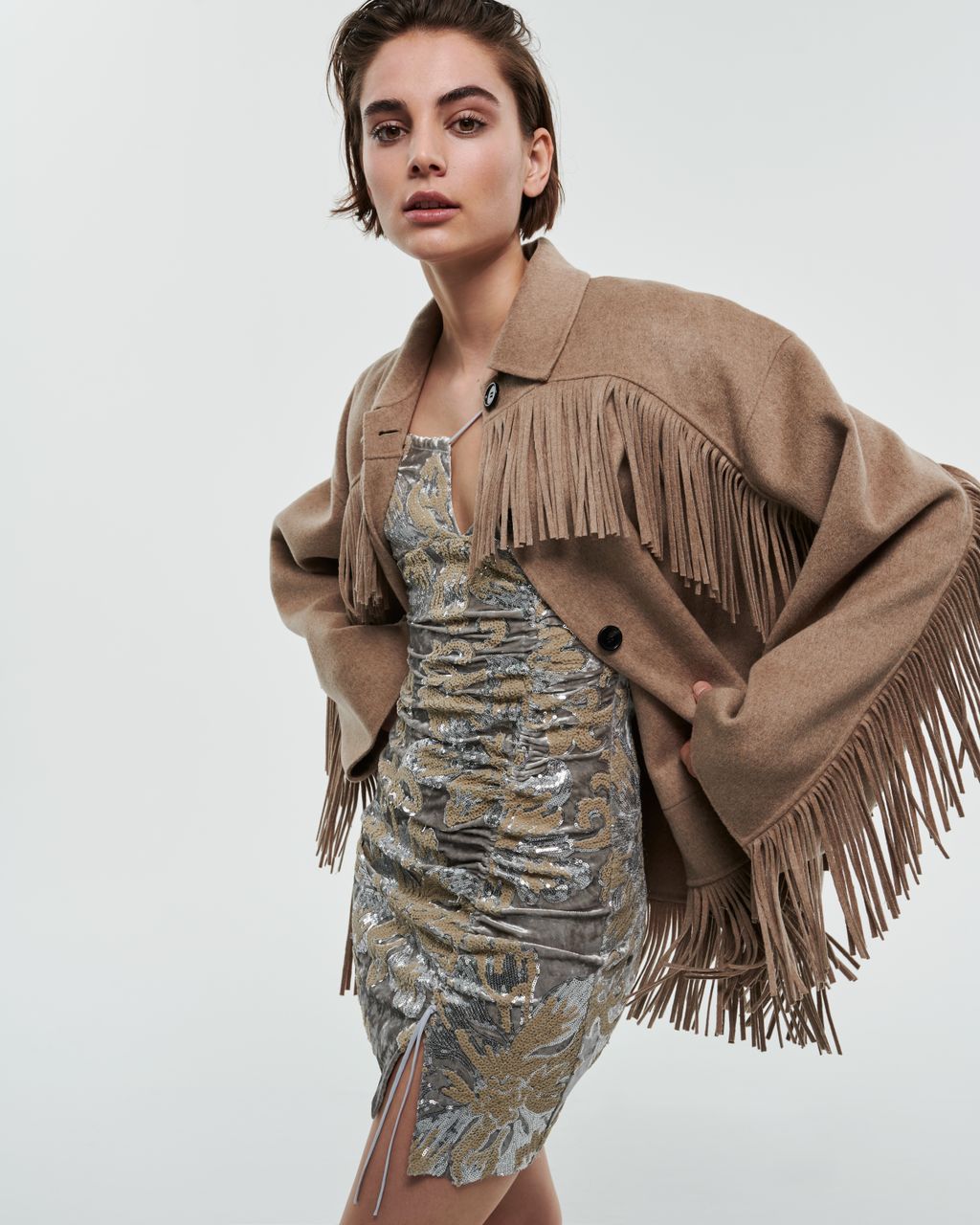 Fashion Week Paris Fall/Winter 2022 look 2 de la collection Maje womenswear