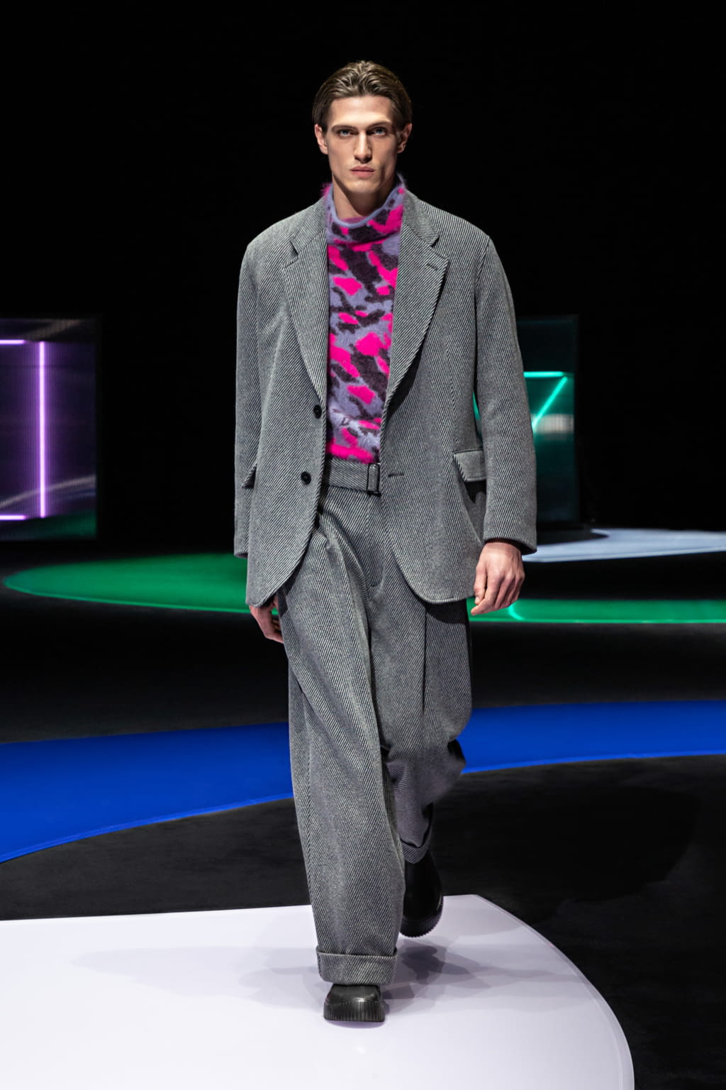 Fashion Week Milan Fall/Winter 2021 look 20 from the Emporio Armani collection womenswear