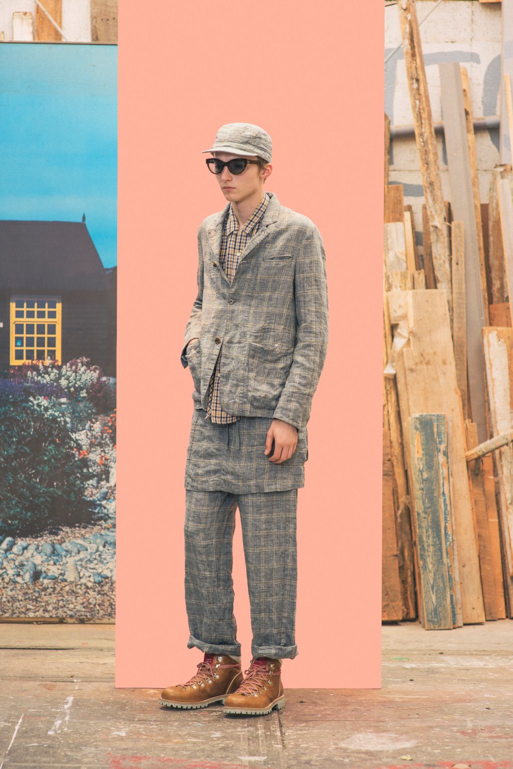 Fashion Week Paris Spring/Summer 2017 look 20 from the Undercover collection menswear