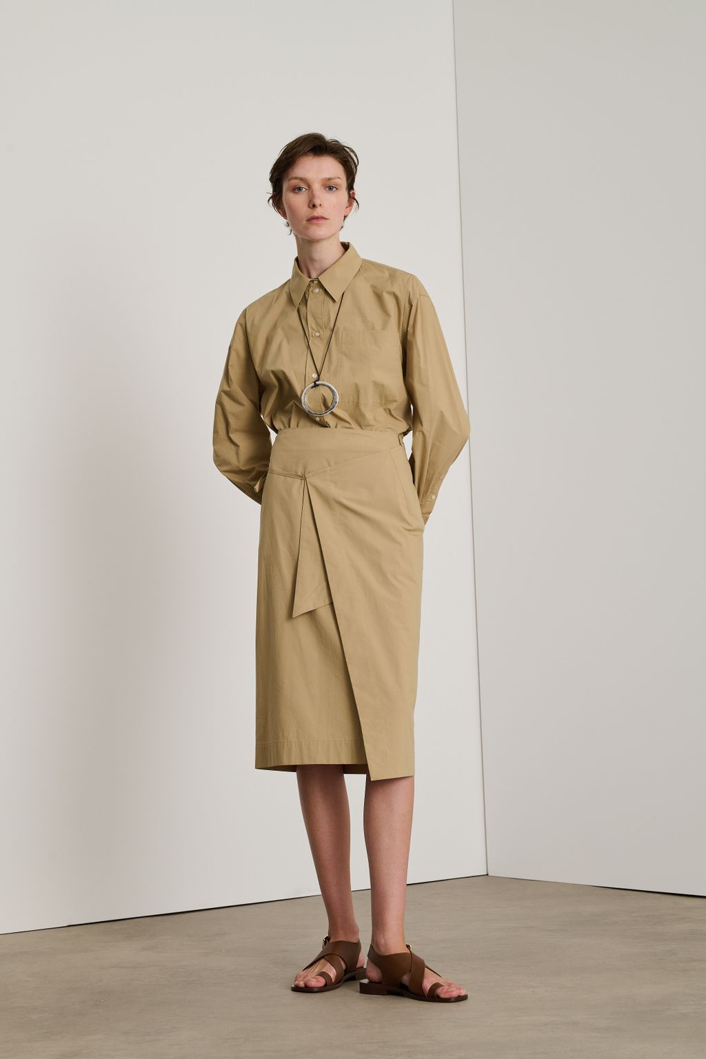 Fashion Week Paris Spring/Summer 2025 look 82 from the Soeur collection 女装