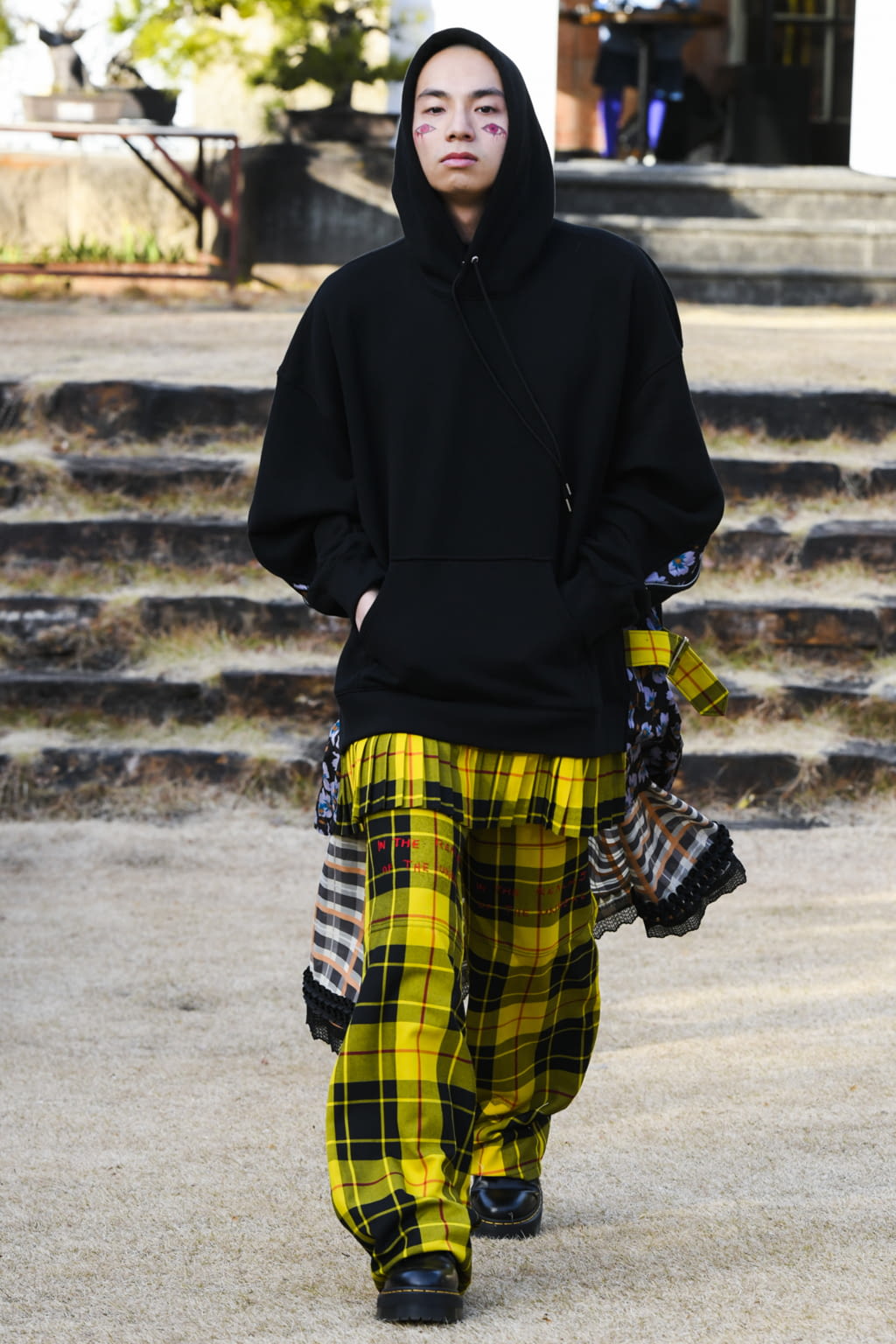 Fashion Week Paris Fall/Winter 2022 look 21 from the KIDILL collection menswear