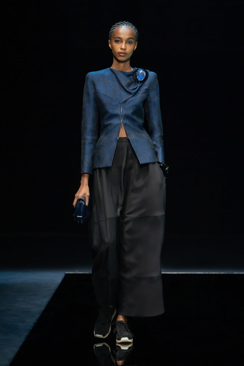 Fashion Week Milan Fall/Winter 2021 look 21 from the Giorgio Armani collection 女装