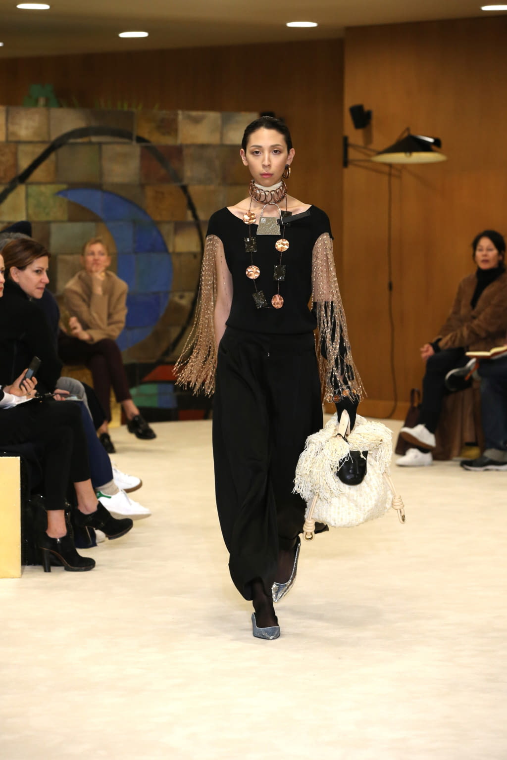 Fashion Week Paris Fall/Winter 2016 look 23 from the Loewe collection 女装