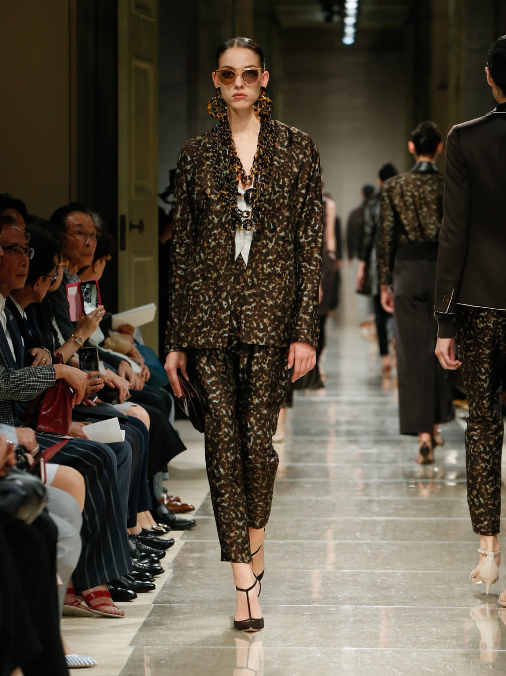 Fashion Week Milan Resort 2020 look 25 de la collection Giorgio Armani womenswear