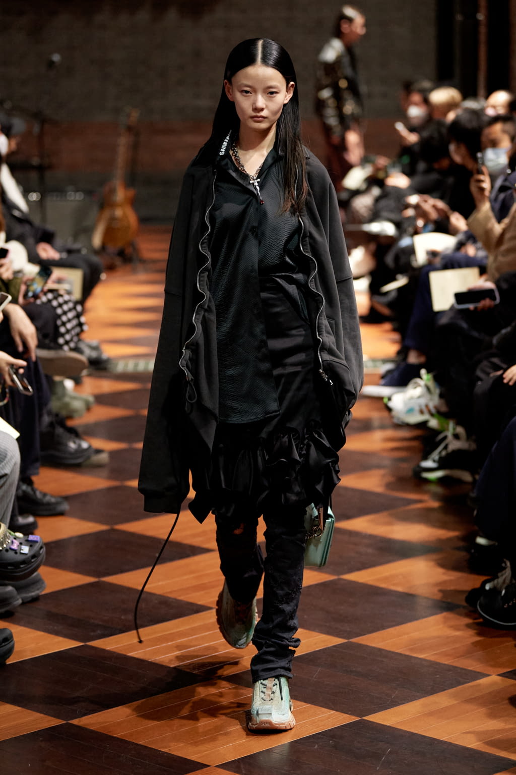 Fashion Week Paris Fall/Winter 2022 look 25 de la collection Sankuanz menswear