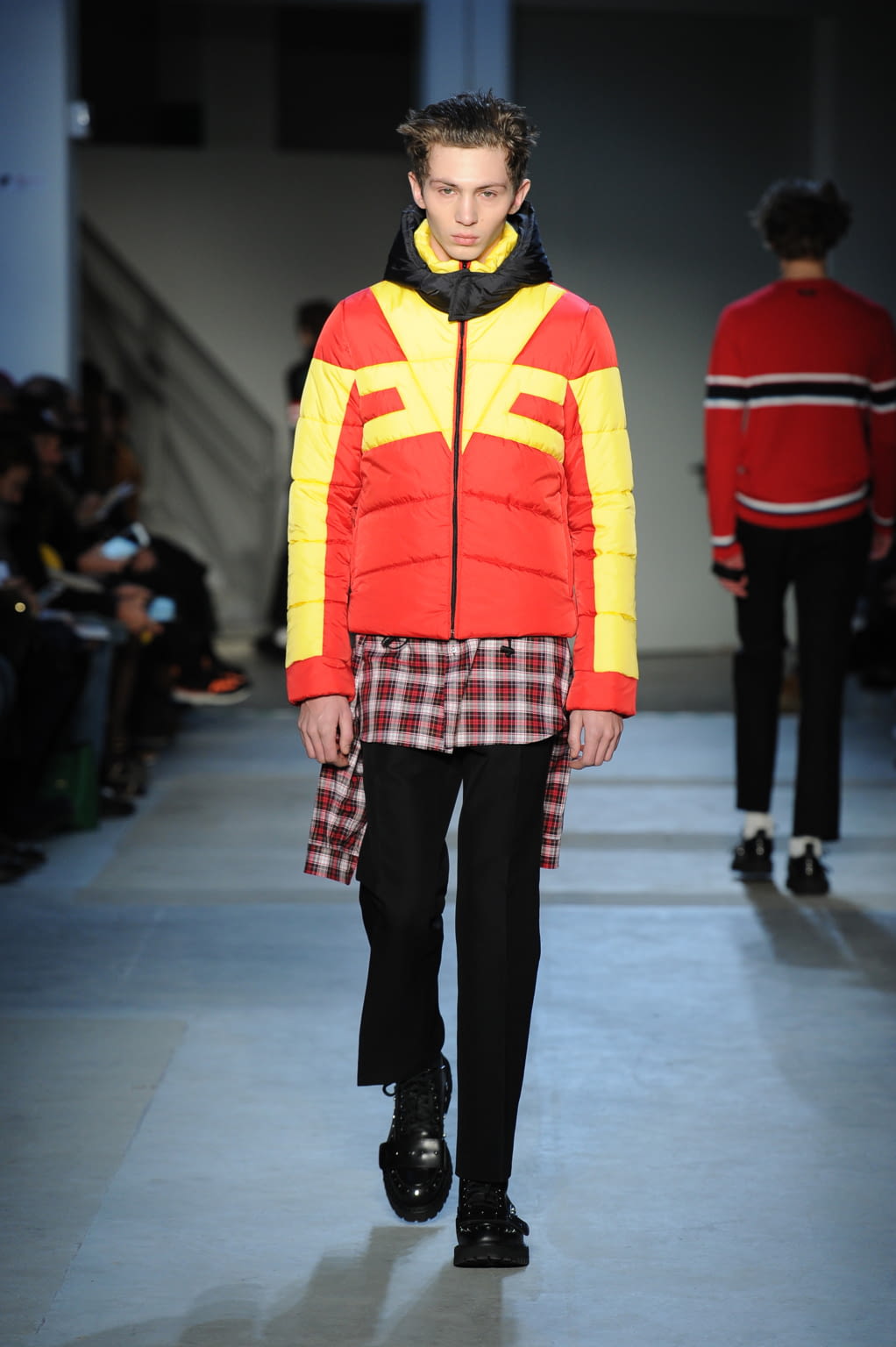 Fashion Week Milan Fall/Winter 2017 look 25 from the N°21 collection menswear