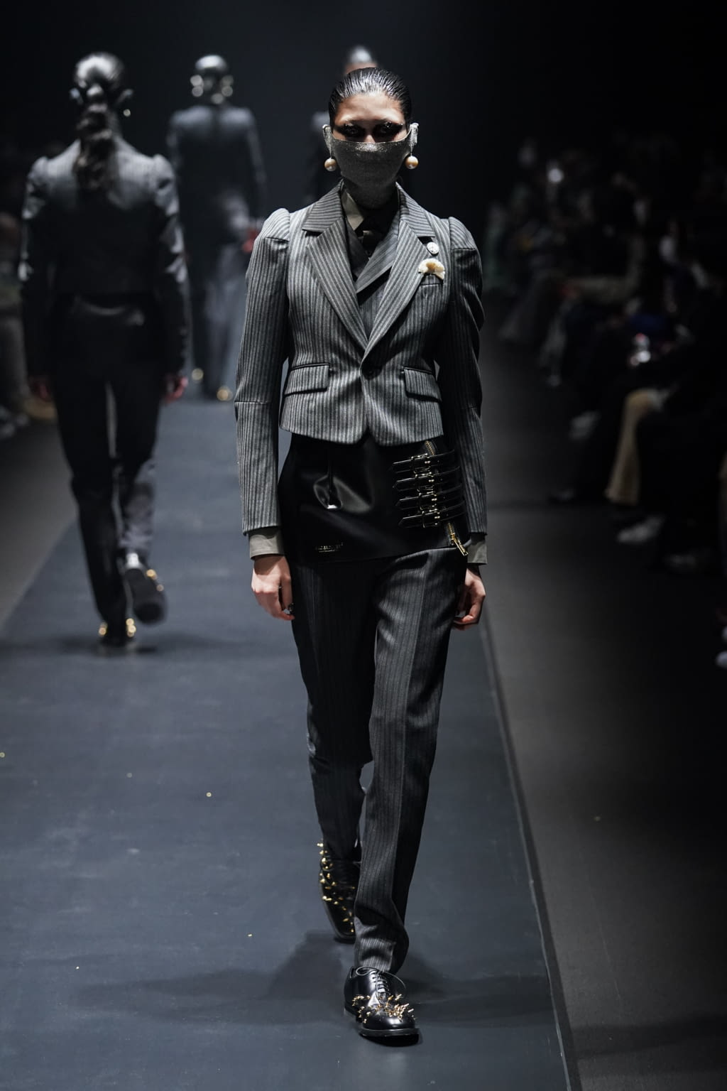 Fashion Week Paris Fall/Winter 2022 look 25 de la collection Undercover womenswear
