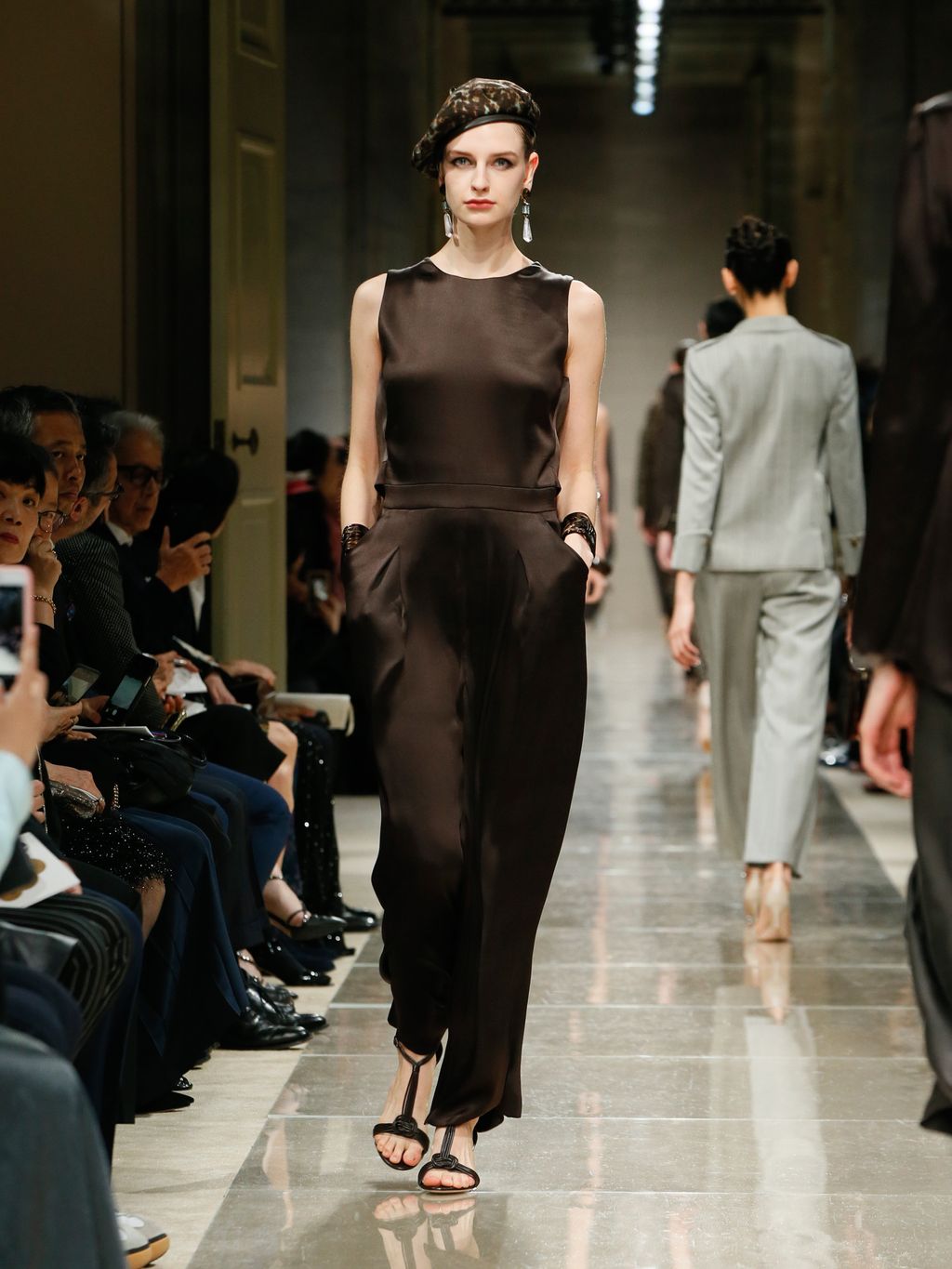 Fashion Week Milan Resort 2020 look 26 from the Giorgio Armani collection womenswear