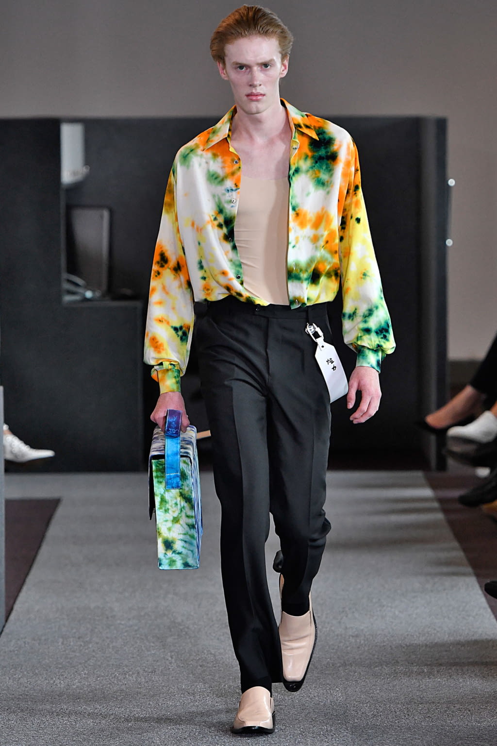 Fashion Week London Spring/Summer 2018 look 27 from the Xander Zhou collection menswear