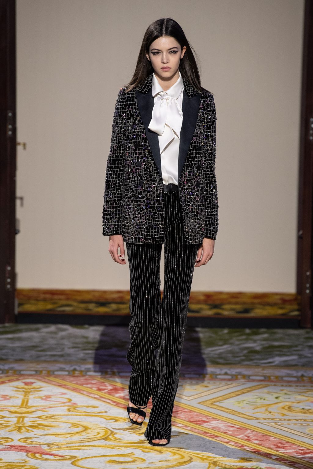 Fashion Week Paris Fall/Winter 2020 look 27 from the Redemption collection 女装