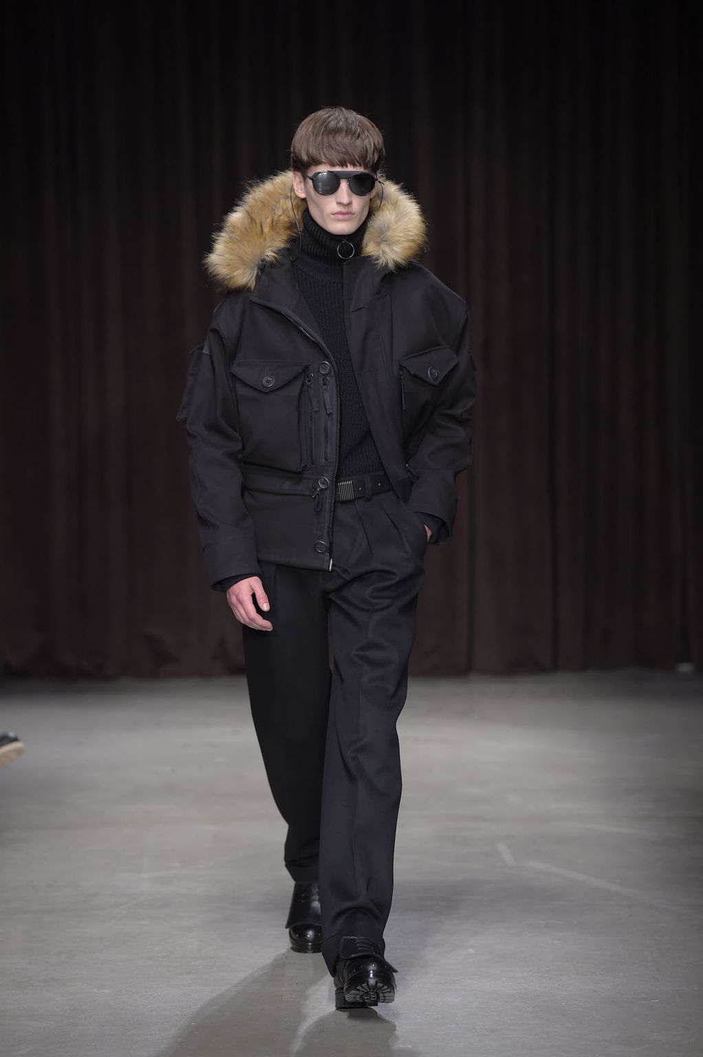 Fashion Week New York Fall/Winter 2017 look 28 from the Boss collection menswear