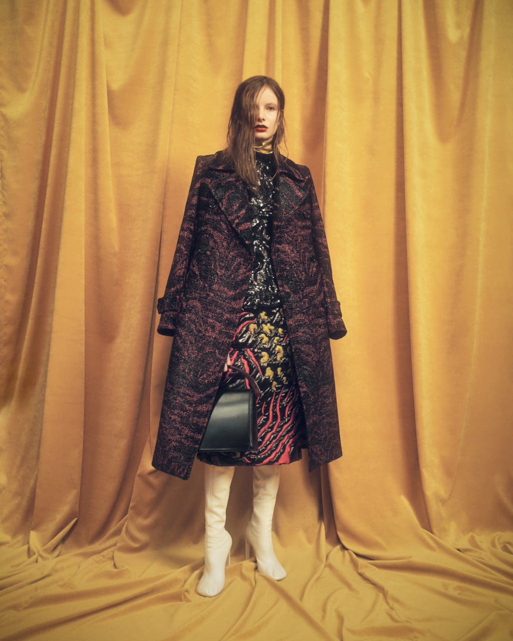 Fashion Week Paris Fall/Winter 2022 look 29 from the Dries Van Noten collection womenswear