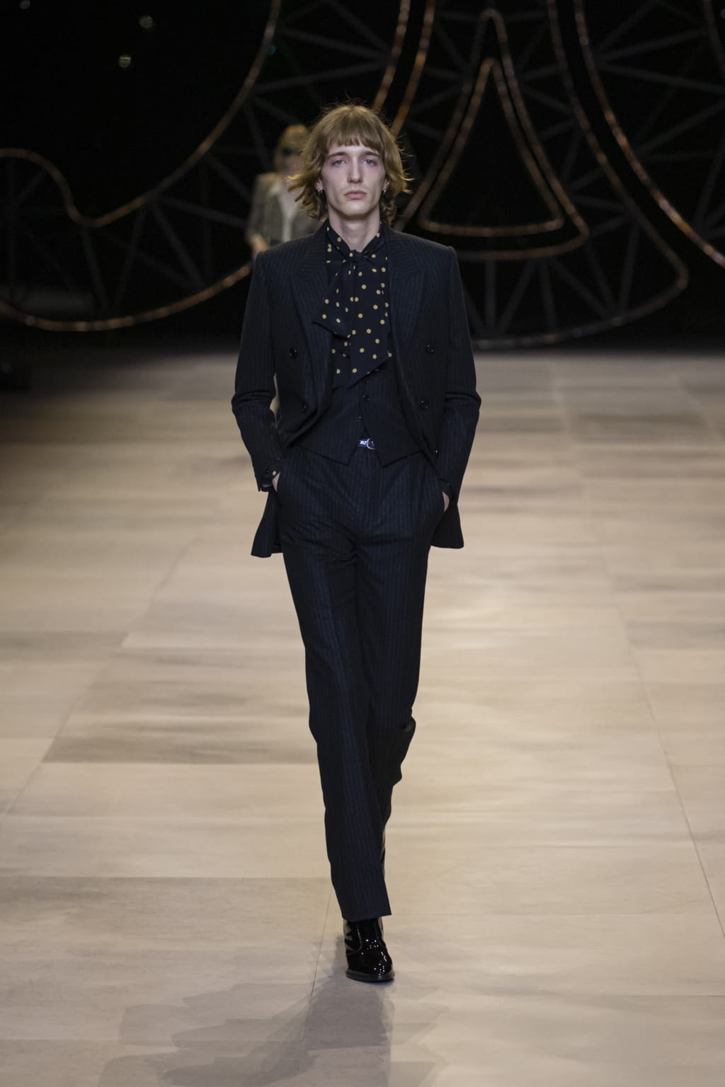 Fashion Week Paris Fall/Winter 2020 look 3 from the Celine collection 女装