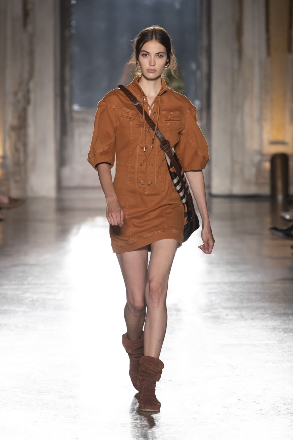 Fashion Week Milan Resort 2019 look 3 de la collection Alberta Ferretti womenswear
