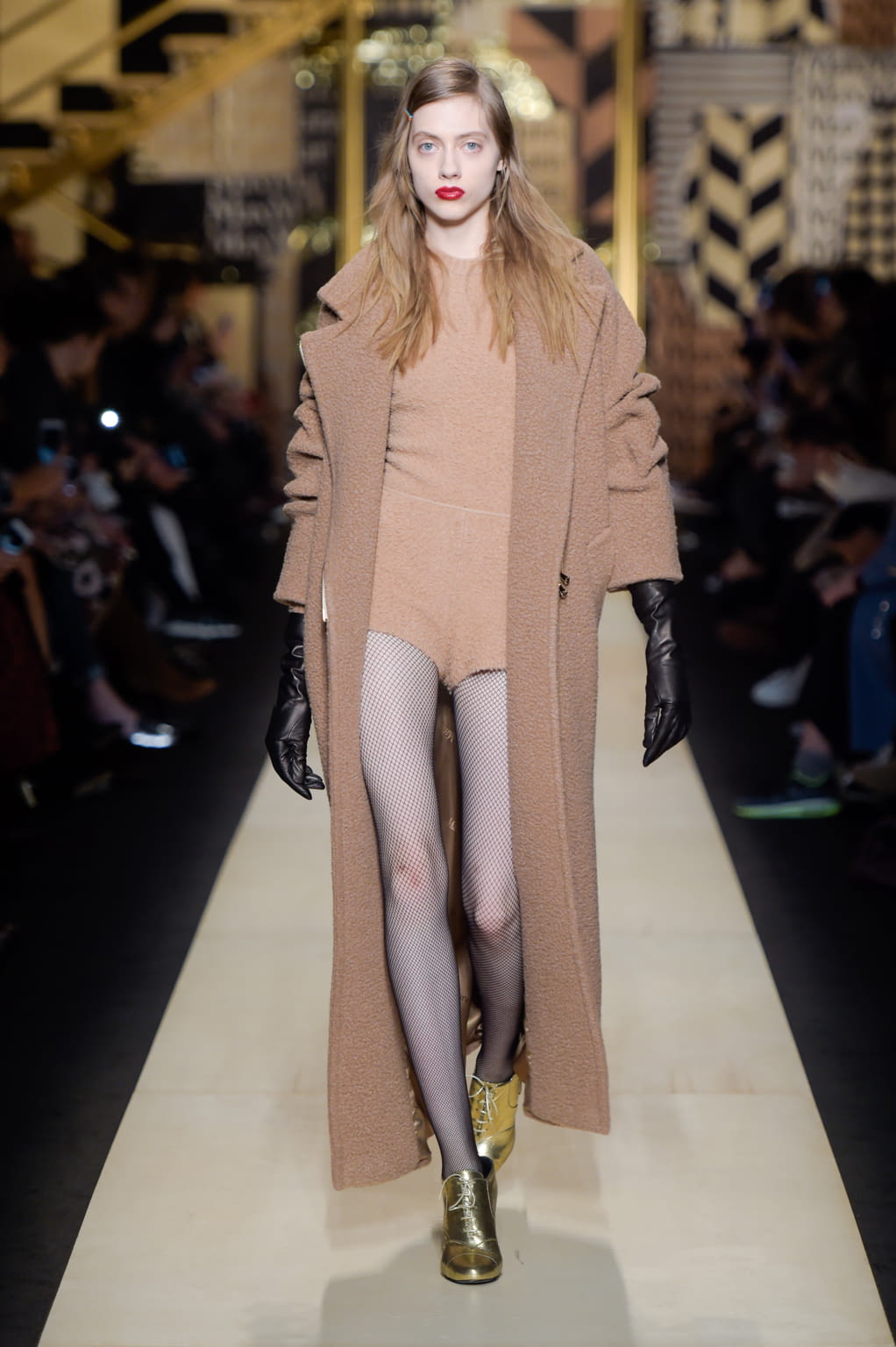 Fashion Week Milan Fall/Winter 2016 look 3 de la collection Max Mara womenswear