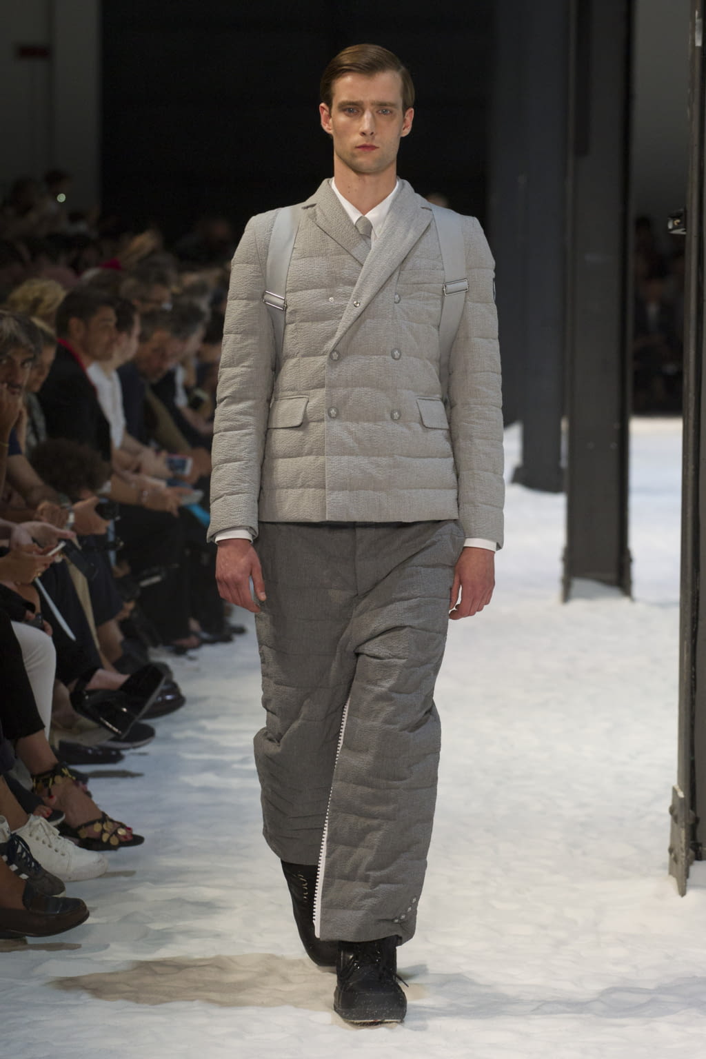 Fashion Week Milan Spring/Summer 2018 look 3 from the Moncler Gamme Bleu collection menswear