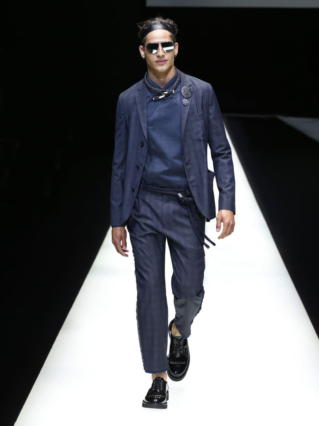 Fashion Week Milan Spring/Summer 2018 look 3 from the Emporio Armani collection 男装