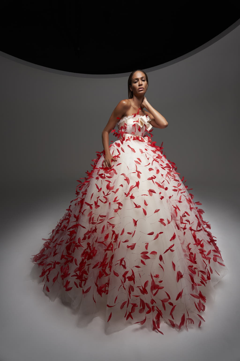 Fashion Week Paris Fall/Winter 2020 look 3 from the Giambattista Valli collection couture