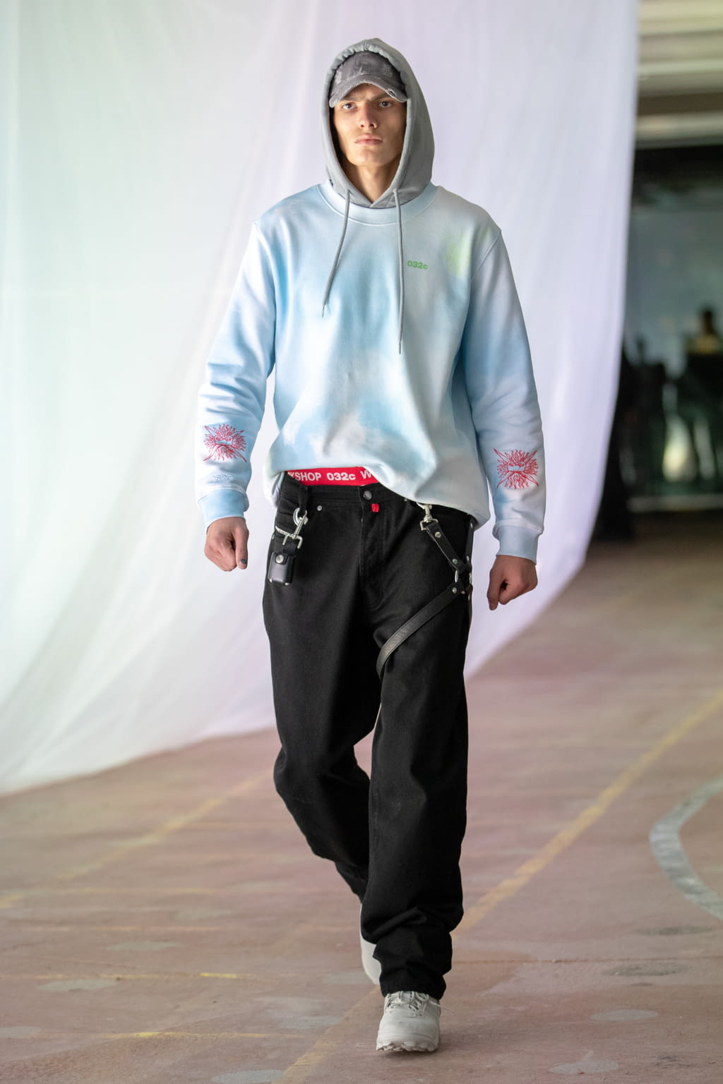 Fashion Week London Spring/Summer 2019 look 19 from the 032c collection womenswear