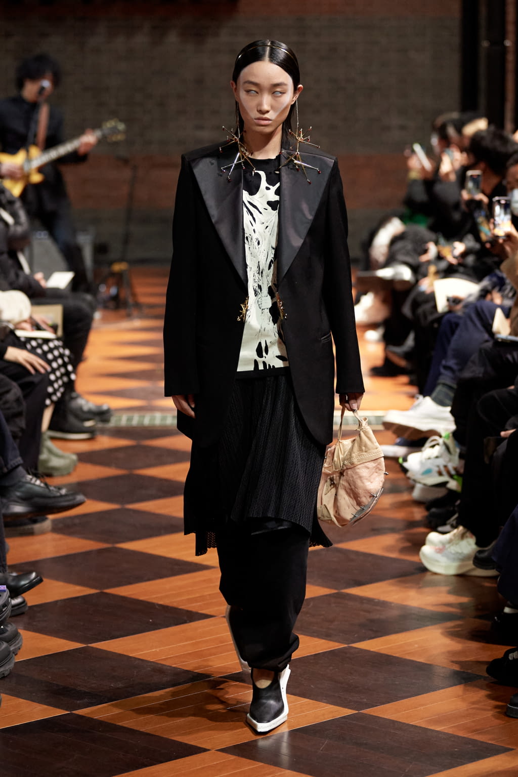 Fashion Week Paris Fall/Winter 2022 look 31 from the Sankuanz collection menswear