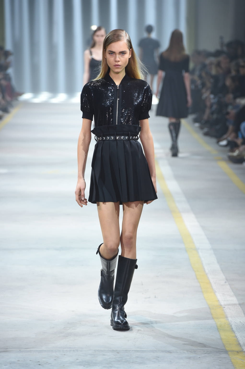 Fashion Week Milan Fall/Winter 2016 look 31 from the Diesel Black Gold collection womenswear