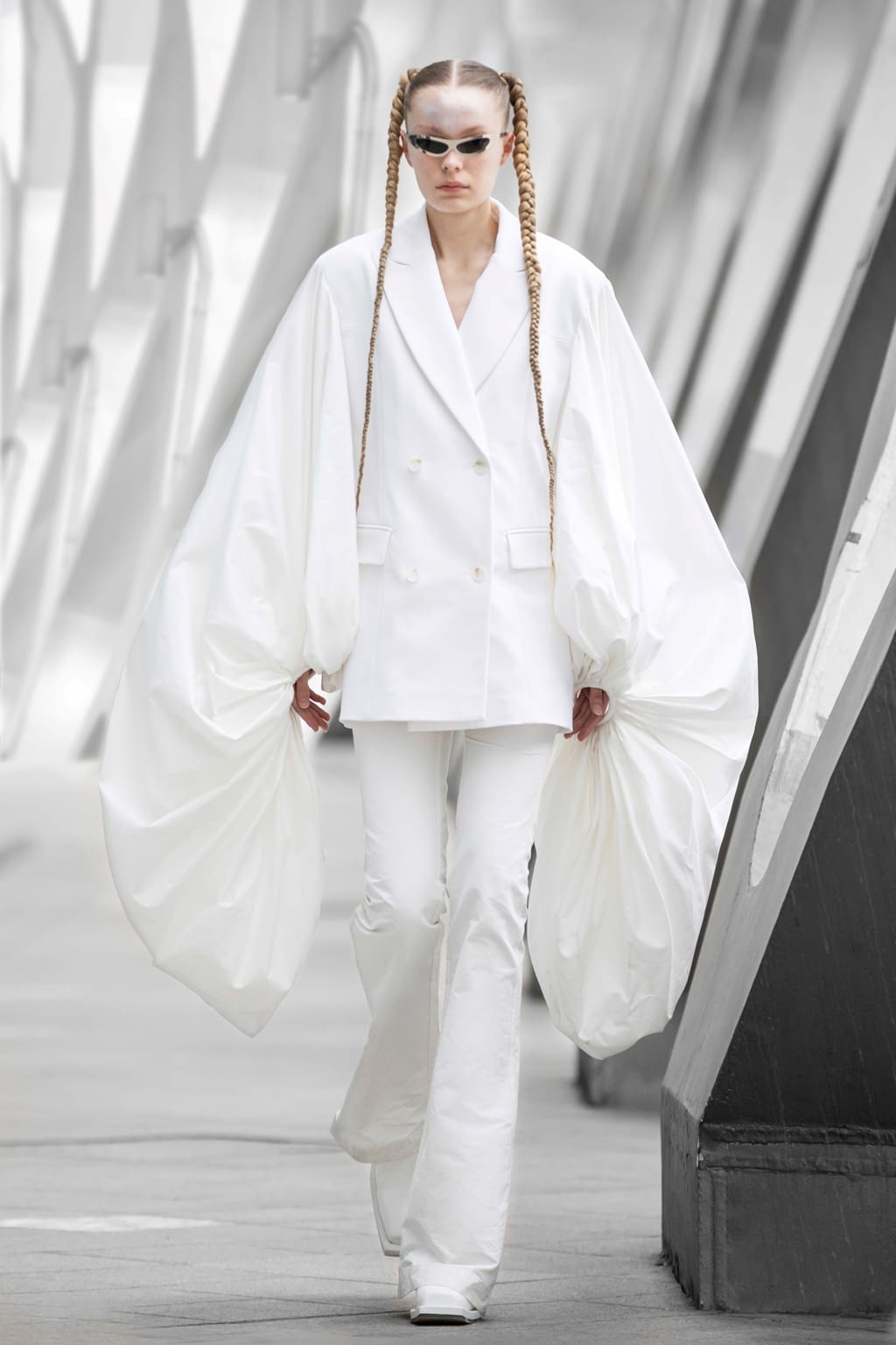 Fashion Week Milan Fall/Winter 2021 look 32 from the Annakiki collection womenswear
