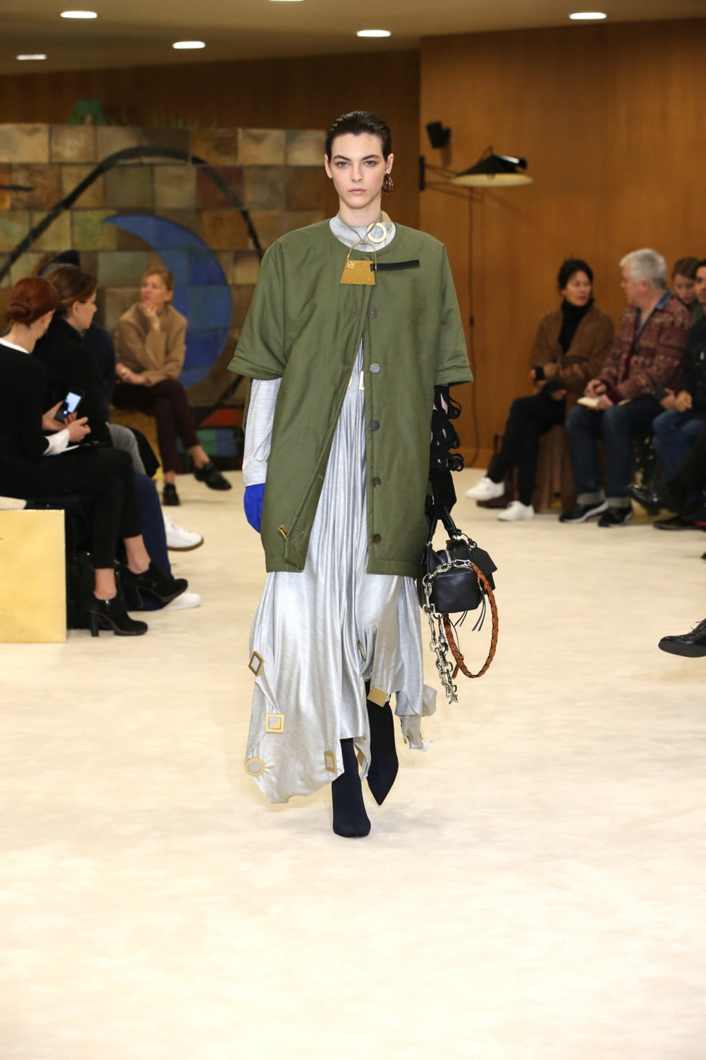 Fashion Week Paris Fall/Winter 2016 look 34 from the Loewe collection 女装