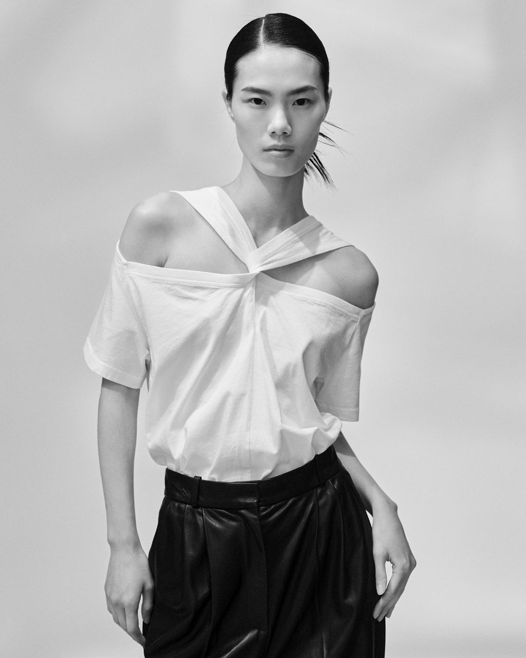 Fashion Week Paris Spring/Summer 2025 look 34 from the Barbara Bui collection womenswear