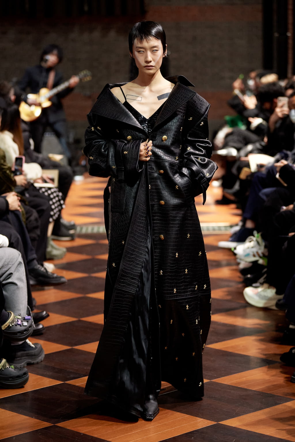 Fashion Week Paris Fall/Winter 2022 look 34 de la collection Sankuanz menswear