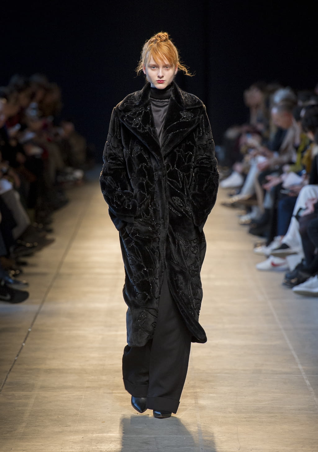 Fashion Week Milan Fall/Winter 2016 look 36 from the Costume National collection 女装