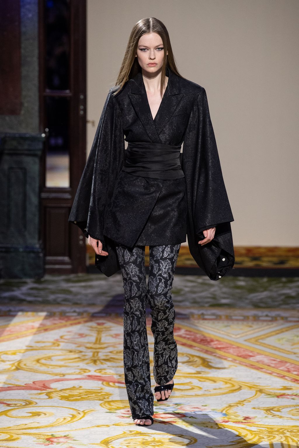 Fashion Week Paris Fall/Winter 2020 look 38 from the Redemption collection womenswear