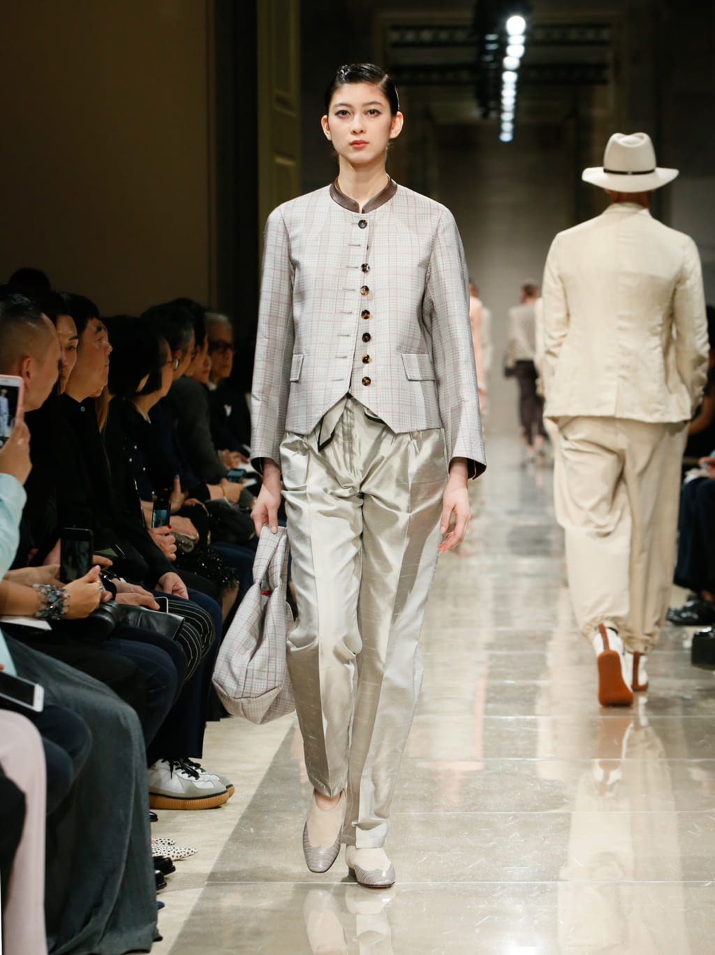 Fashion Week Milan Resort 2020 look 39 de la collection Giorgio Armani womenswear