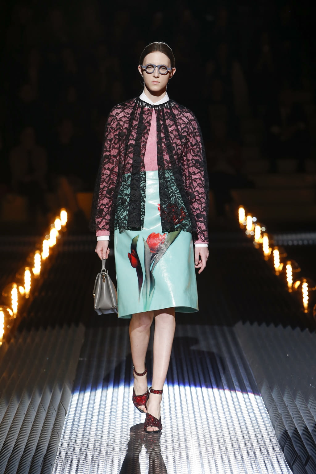 Fashion Week Milan Fall/Winter 2019 look 39 from the Prada collection 女装
