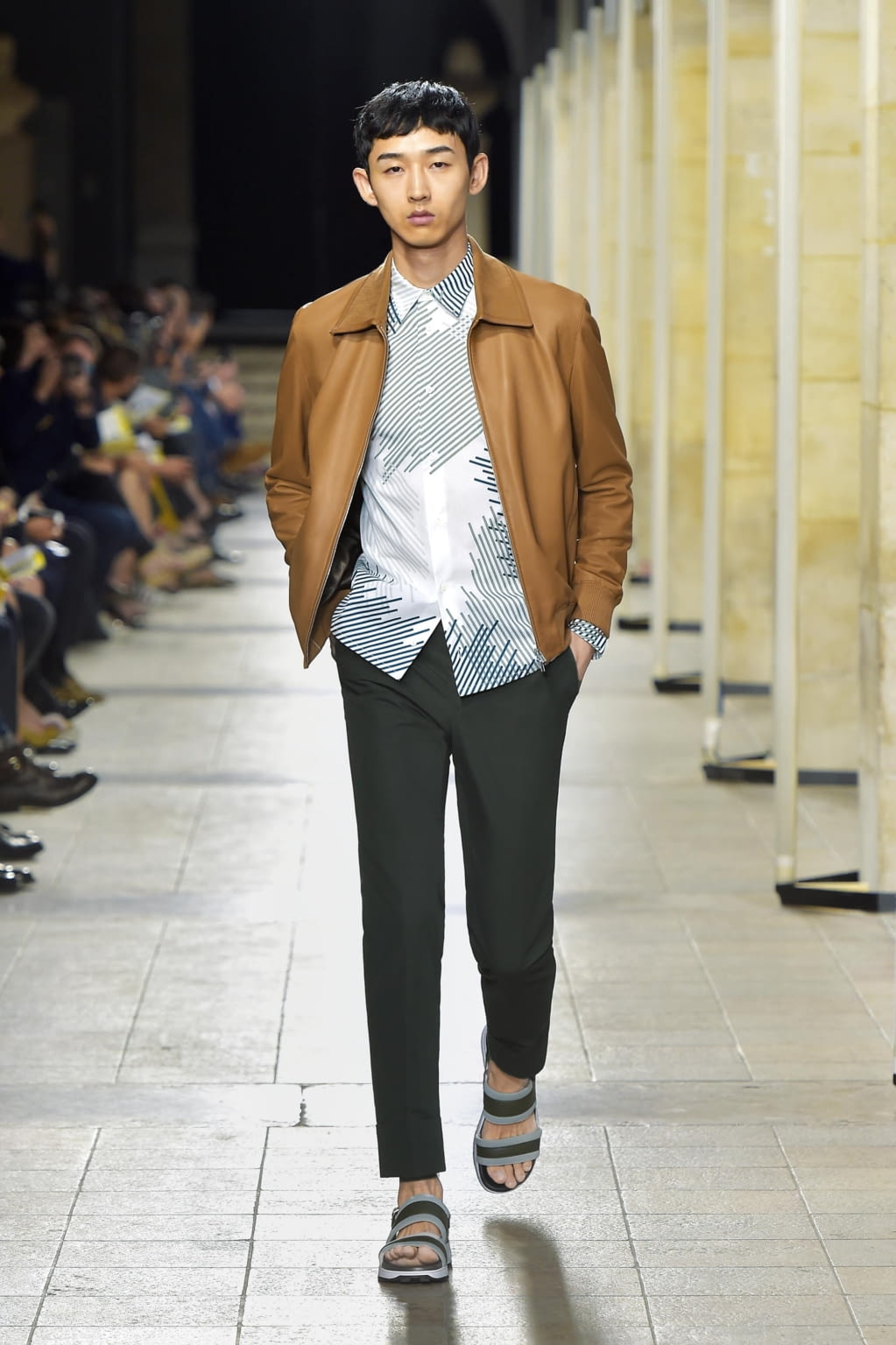 Fashion Week Paris Spring/Summer 2017 look 3 from the Hermès collection menswear