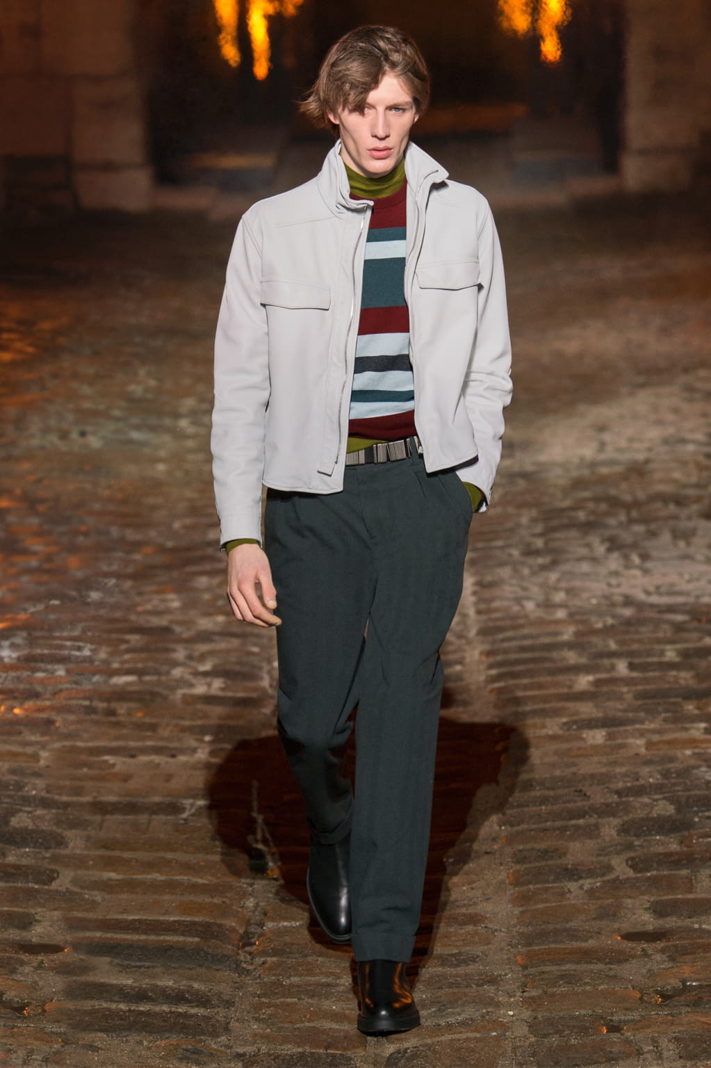 Fashion Week Paris Fall/Winter 2018 look 3 from the Hermès collection 男装