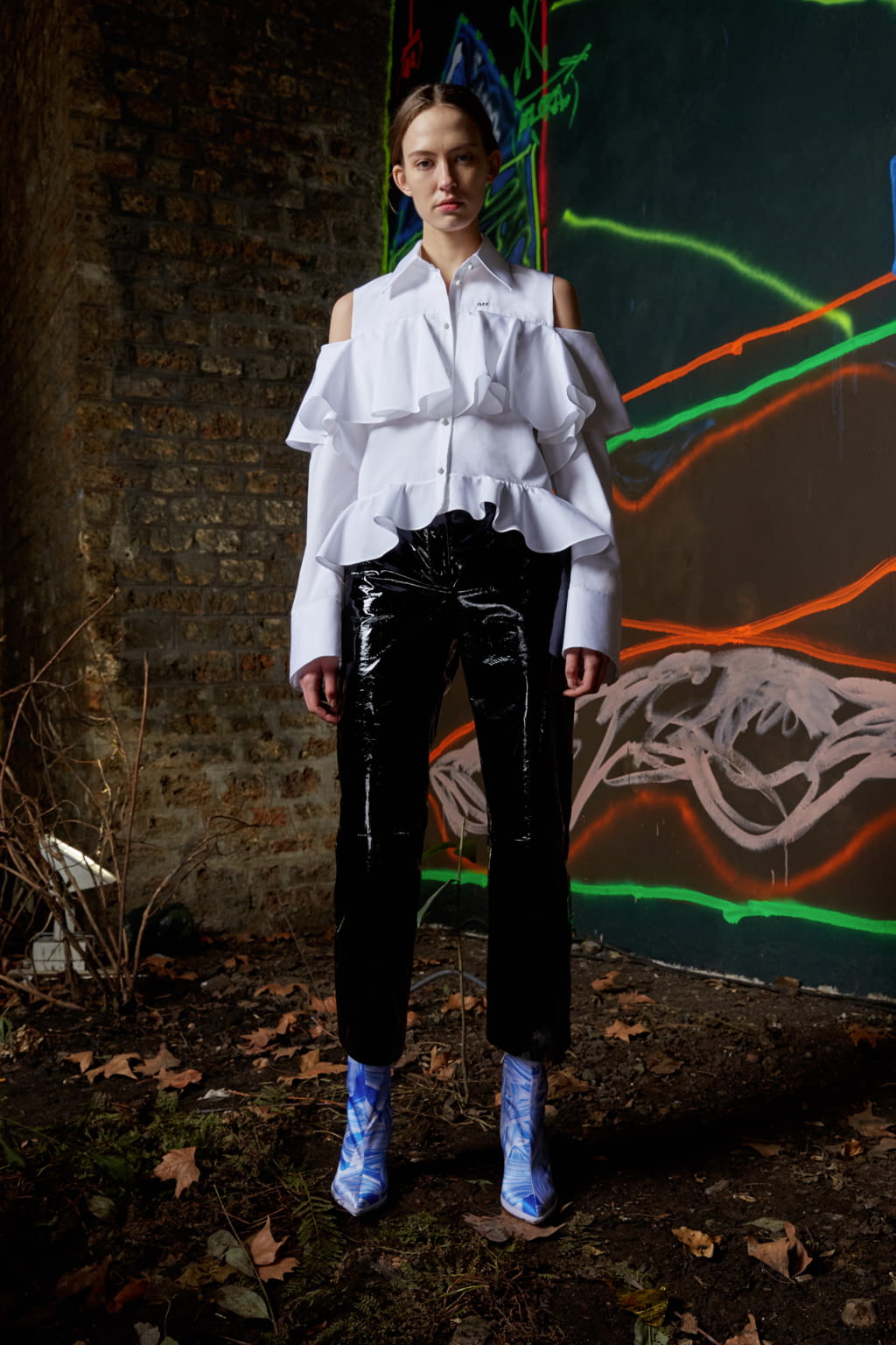 Fashion Week Paris Pre-Fall 2017 look 4 from the Off-White collection womenswear