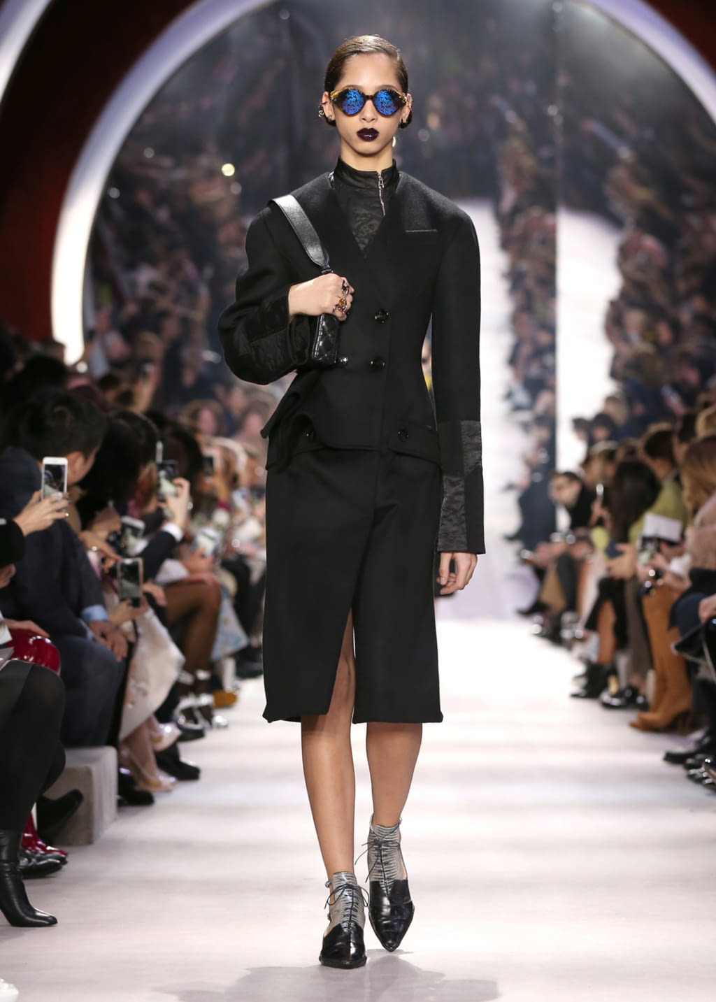 Fashion Week Paris Fall/Winter 2016 look 4 from the Christian Dior collection 女装