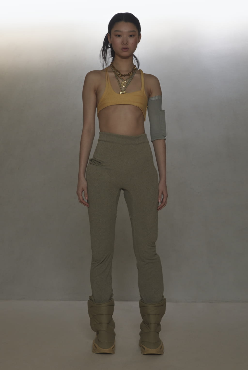 Fashion Week Paris Fall/Winter 2020 look 4 from the Yeezy collection womenswear