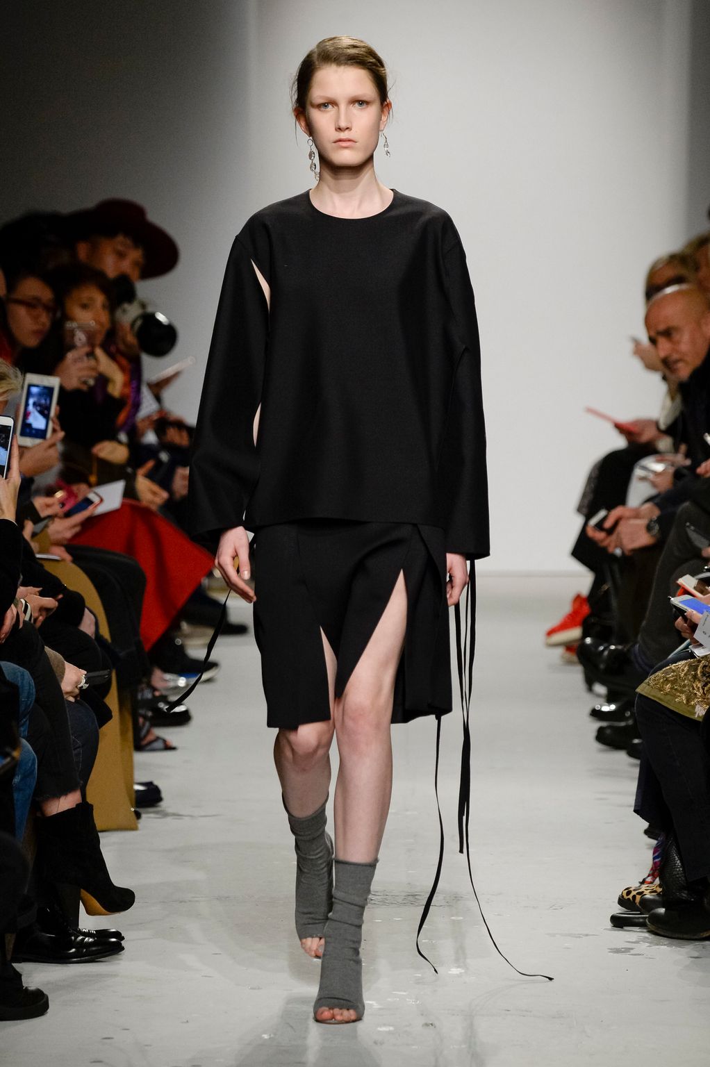 Fashion Week Milan Fall/Winter 2016 look 4 de la collection Ports 1961 womenswear