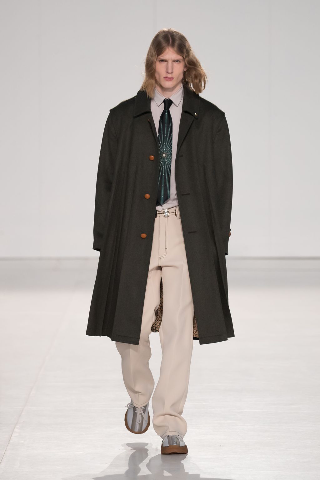Fashion Week Milan Fall/Winter 2020 look 4 from the Marco de Vincenzo collection menswear
